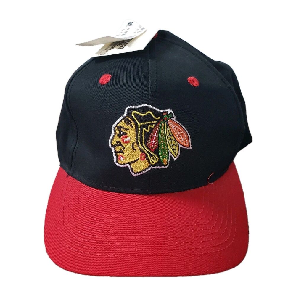 NWT Vintage Logo Athletic Chicago Blackhawks Adult Black Snapback Hat Cap NHL